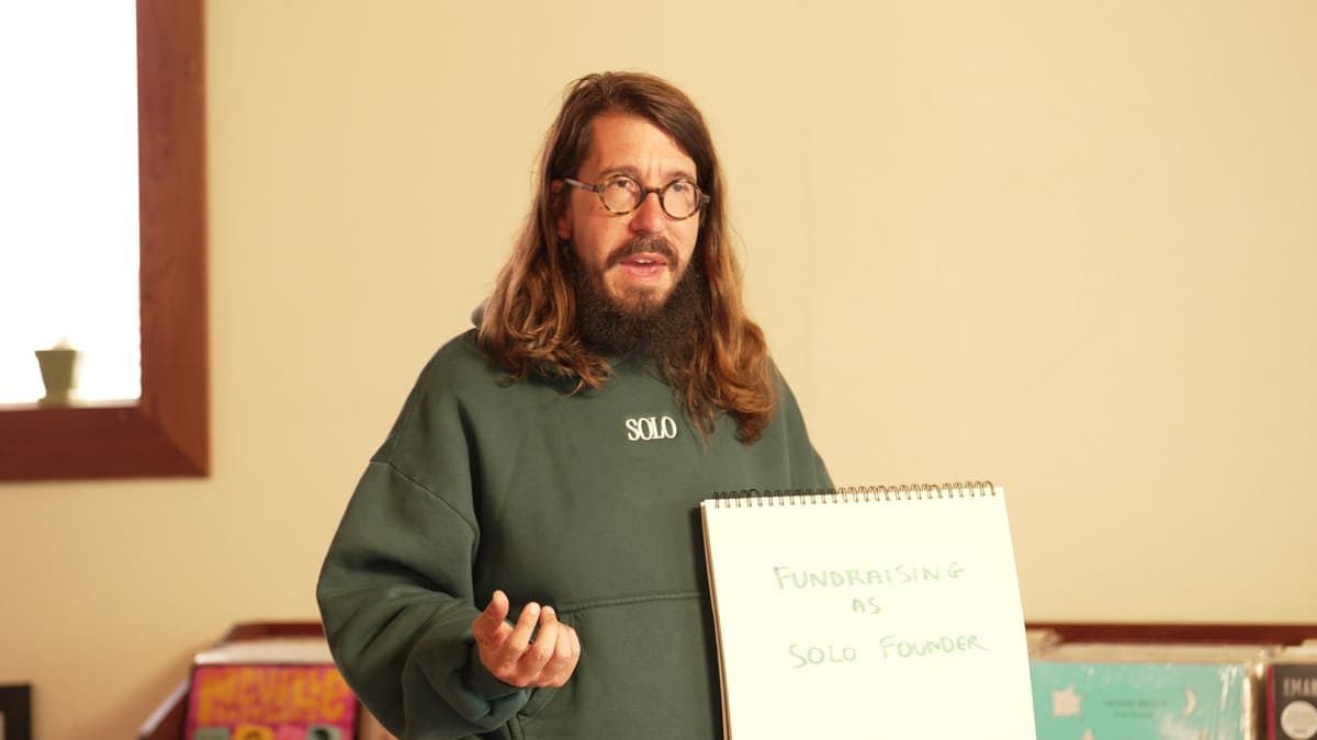 65% das Startups Morrem por Conflito Entre Cofundadores; Julian Weisser Aborda As Seis Perguntas Sobre Empreender Sozinho