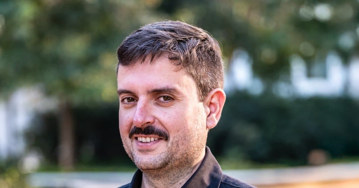 A Evolução Oculta do Frontend: Do Ecossistema JavaScript à Simplificação