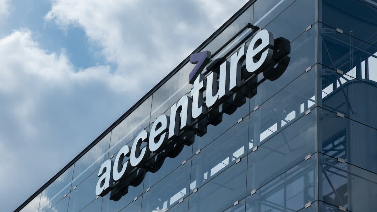 Accenture confirma violação de dados após alegação de roubo de código-fonte por hacker