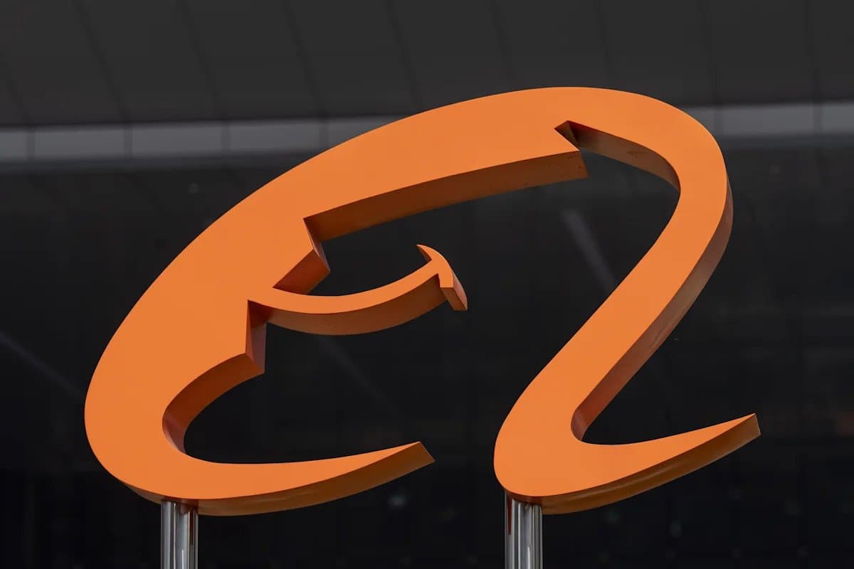 Alibaba revela chip de IA para alimentar 20 GW de data centers até 2032
