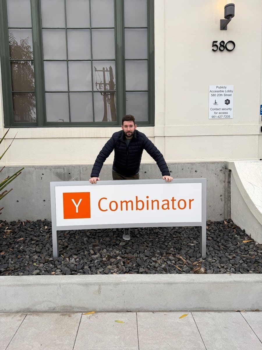 Aos 30 anos, construí a startup de IA GojiberryAI, alcançando mais de US$ 4M ARR em um ano