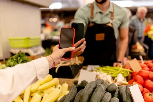 Apple reforça posição no mercado de pagamentos com IA no iOS 27