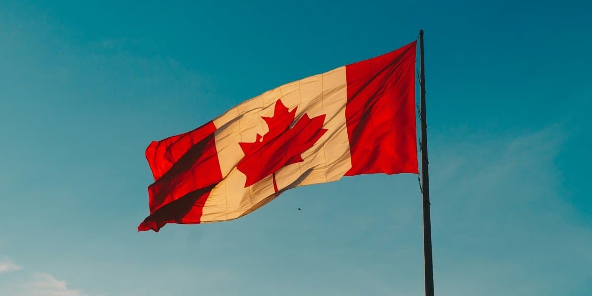 AWS é a primeira provedora de nuvem do Canadá a concluir a avaliação do perfil Cloud High, com 172 serviços no escopo