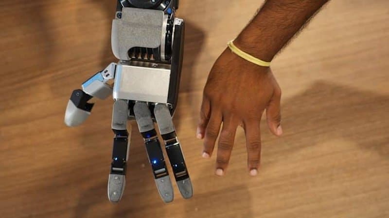 Boston Dynamics apresenta nova mão de quatro dedos para robô humanoide Atlas