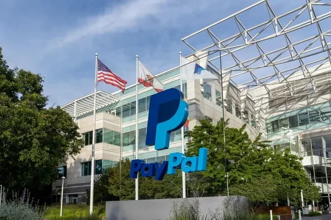 CEO do PayPal busca reparo e reorganização da empresa em três unidades