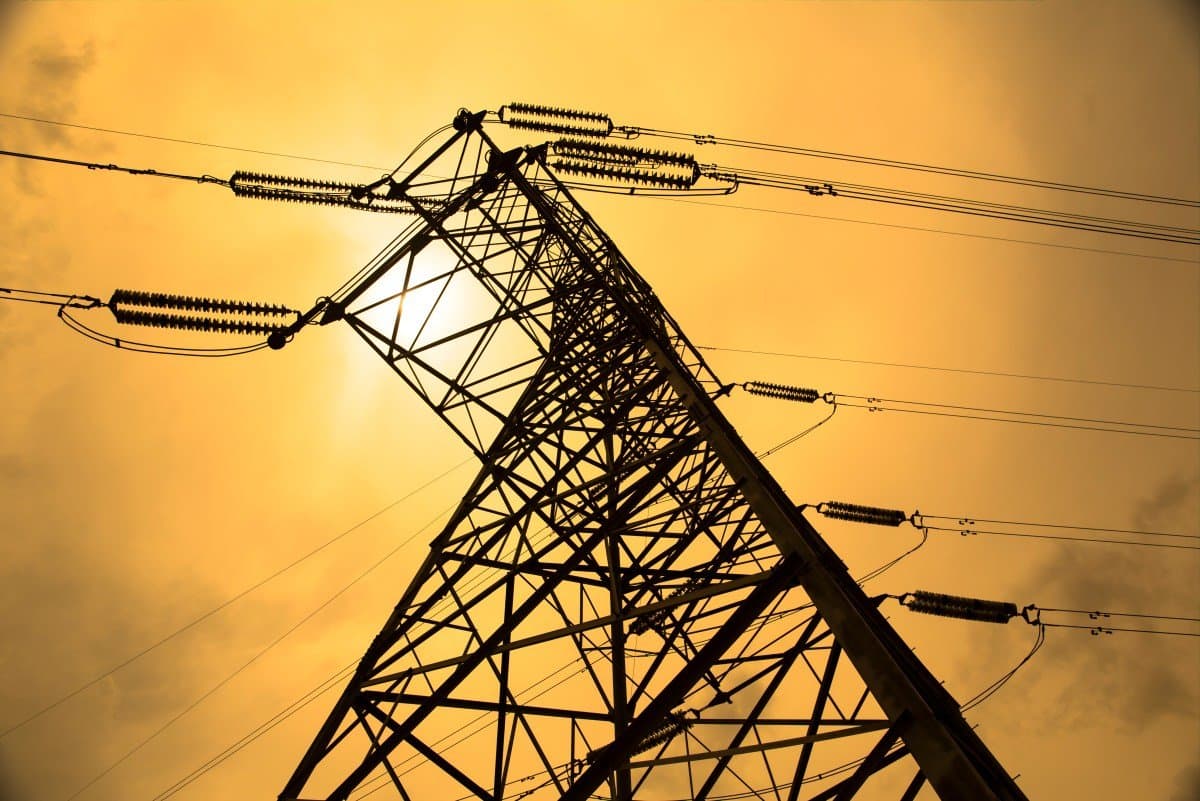 FERC cria 'faixa preferencial' na rede elétrica para data centers de IA nos EUA