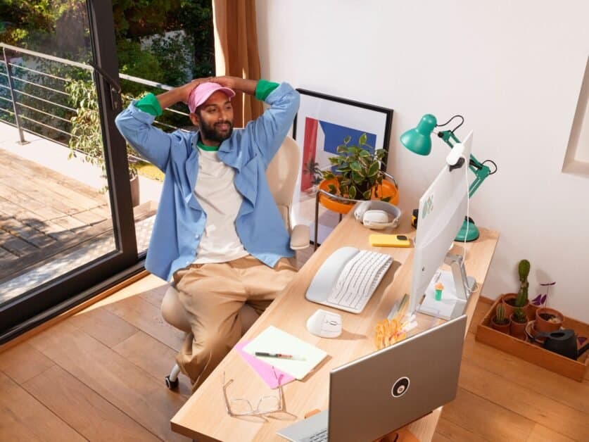 Ergonomia no Hardware: Dor no Trabalho Afeta Mais da Metade dos Profissionais