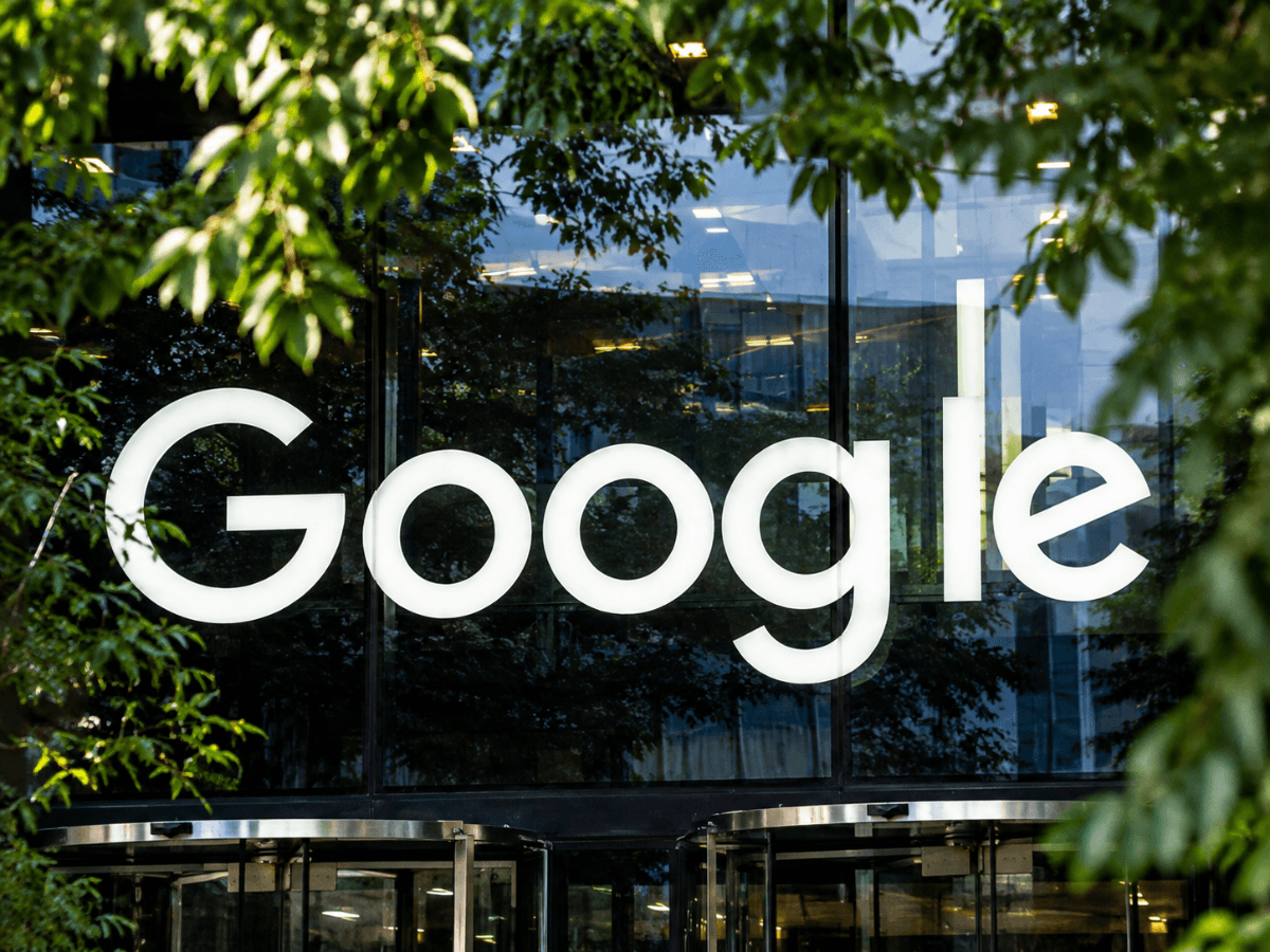 Google estaria em negociações avançadas para acordo de US$ 1,5 bilhão com a startup de IA para codificação Mechanize