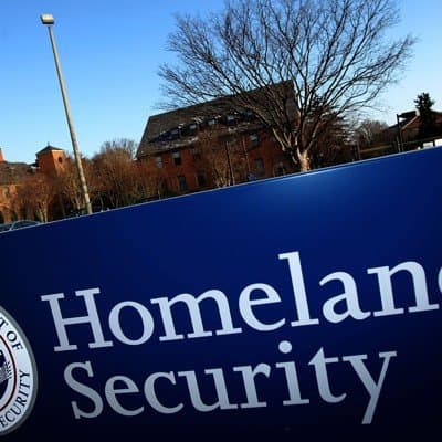 Invasão na rede do DHS expõe dados sensíveis de segurança compartilhada