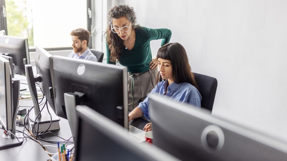 IA Aumenta Carga de Trabalho da TI, Apesar de Superar Expectativas de ROI