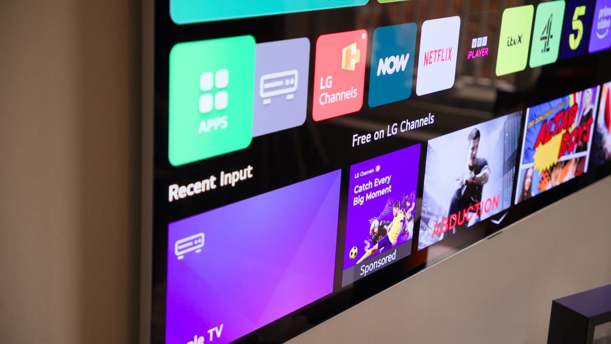 LG desmente alegações de gravação constante de áudio e dados em smart TVs