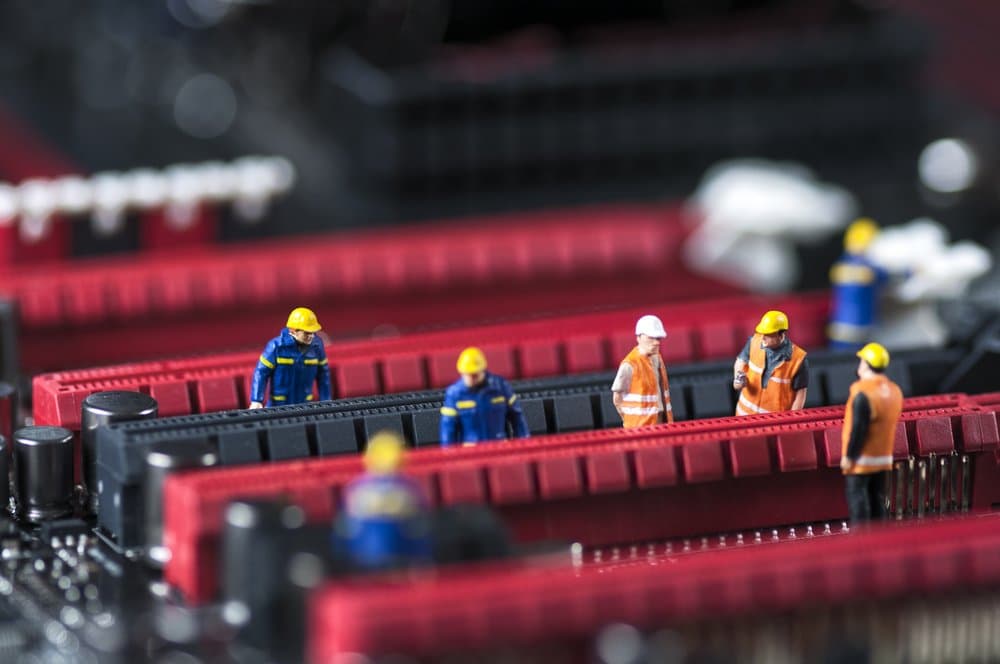 Microsoft corrige quase 1.000 falhas de segurança no maior Patch Tuesday da história