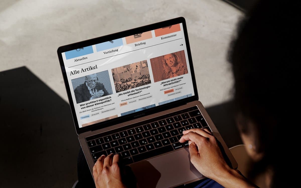 NEW STANDARD.S gives climate journalism critic Brandmelder an identity