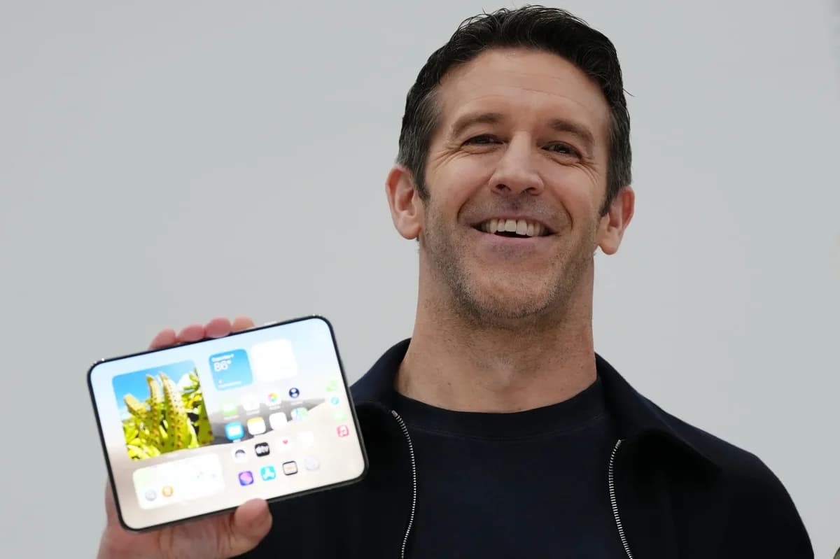 Apple Holds 'Rise And Shine' Product Unveiling Event