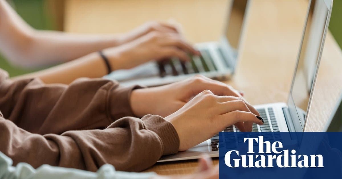 Oito estados dos EUA processam OpenAI por ChatGPT incitar automutilação infantil