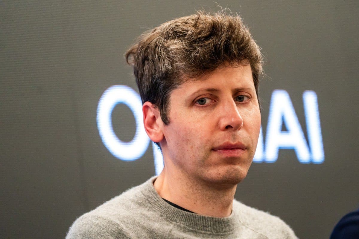 OpenAI negocia rodada de financiamento de US$30 bilhões, elevando valuation a US$1.4 trilhão