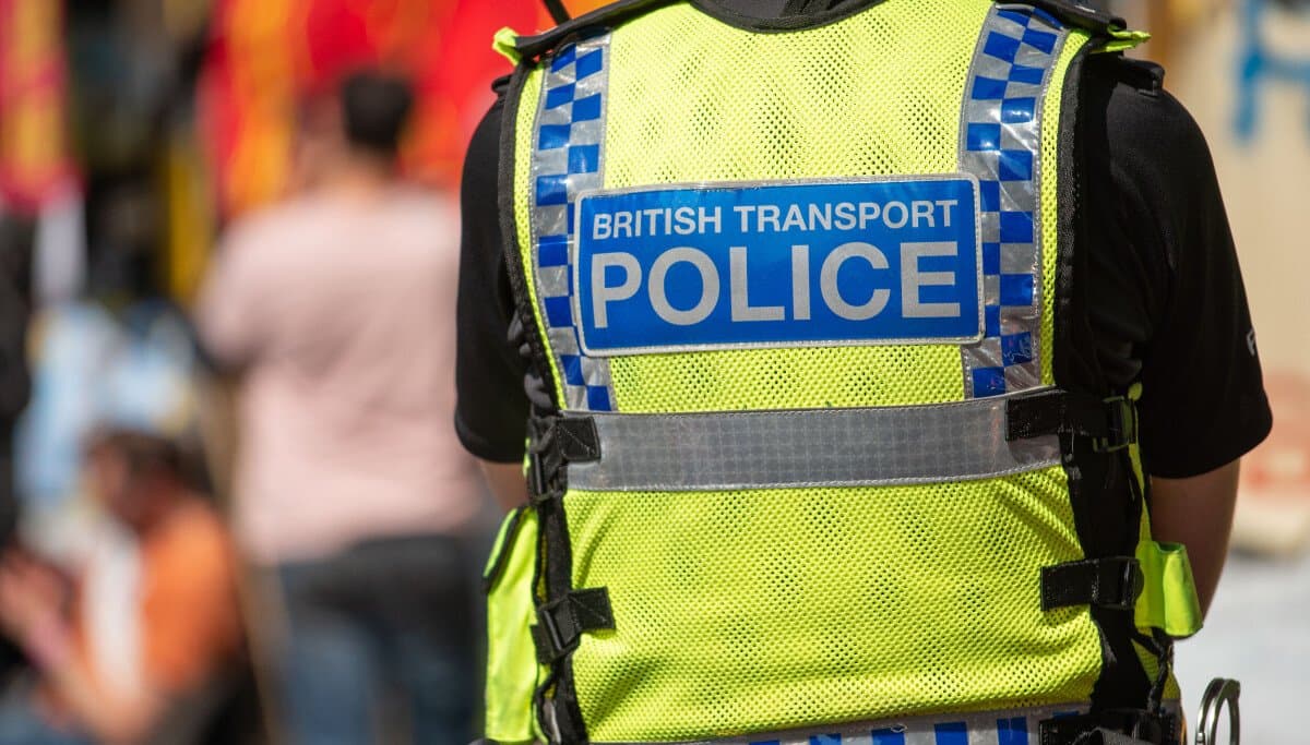 Polícia ferroviária do Reino Unido gasta £320 mil em reconhecimento facial sem resultados