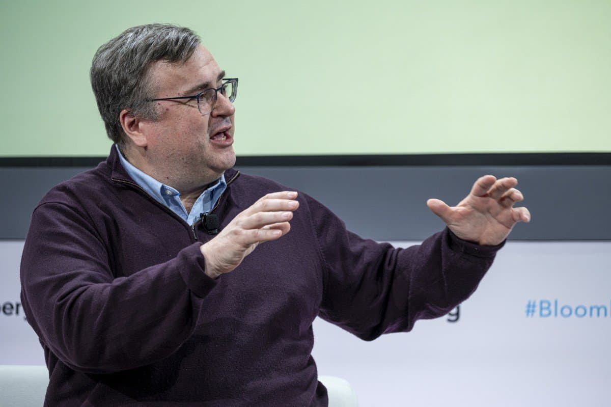 Prentis, novo laboratório de IA cofundado por Reid Hoffman e Mark Pincus, negocia rodada de US$100 milhões