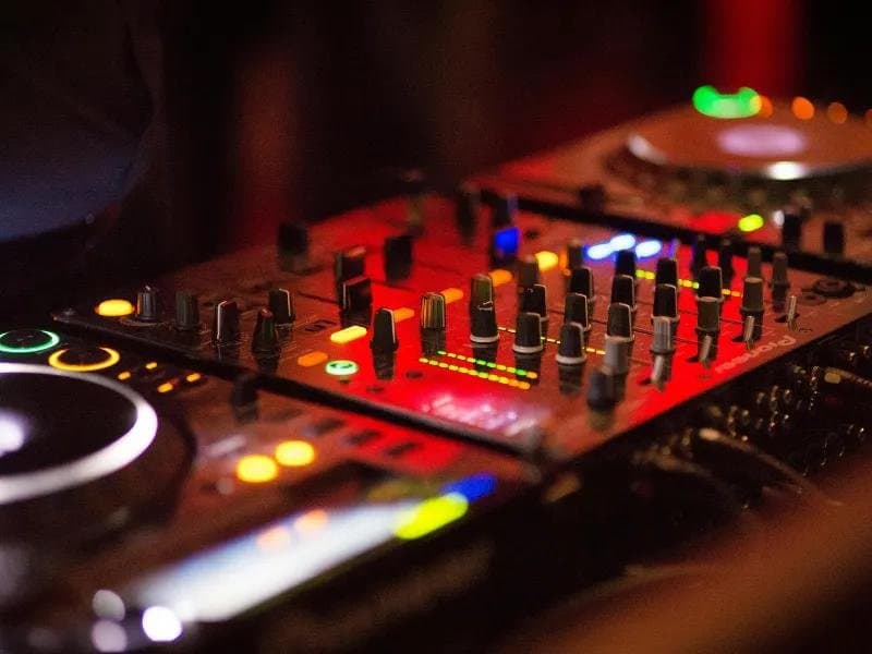 Reivindicações de licenciamento musical chegam para os profissionais de marketing