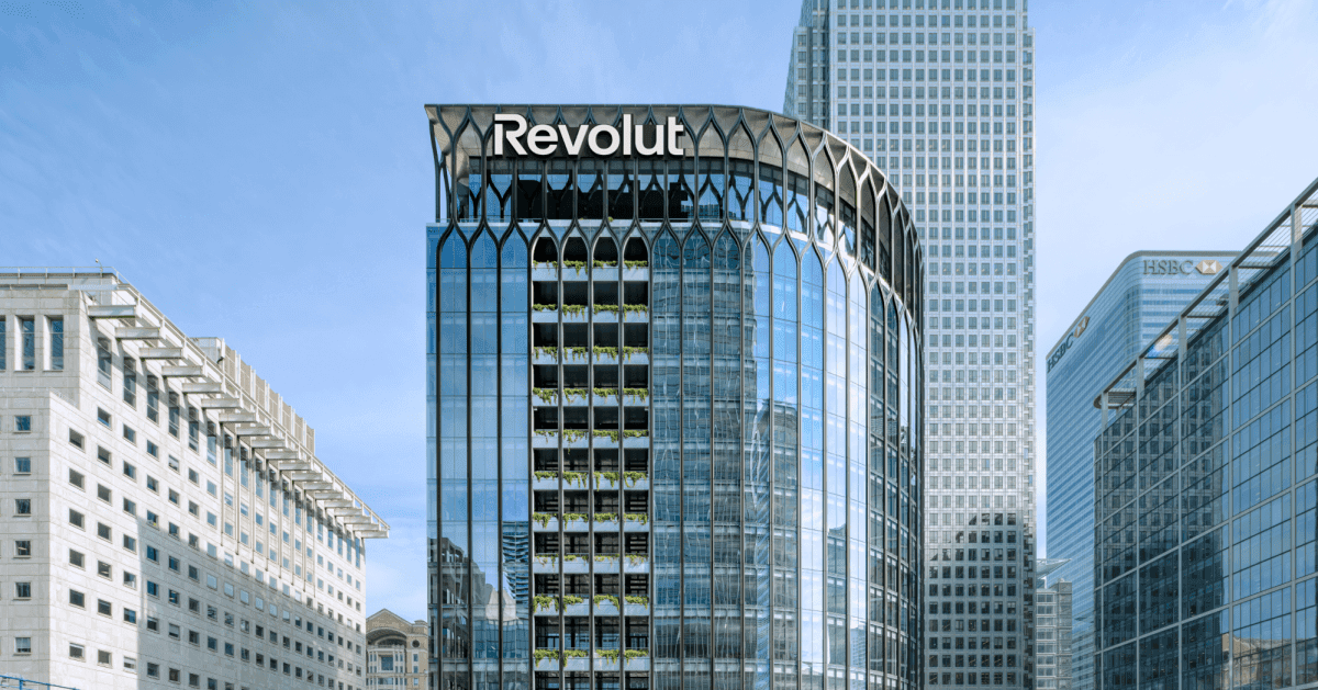 Revolut confirma vazamento de dados de clientes após pedidos governamentais falsos