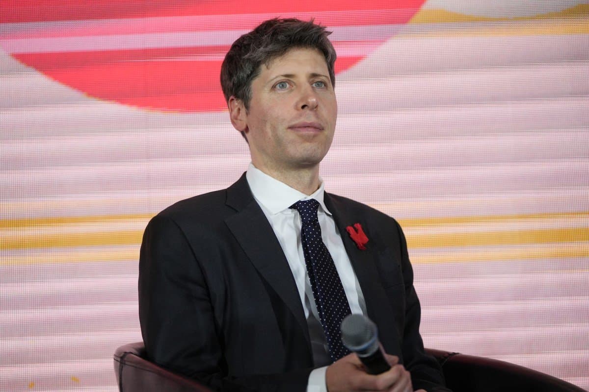 Sam Altman, CEO da OpenAI, afirma que seria 'desaconselhável' abrir capital em 2026