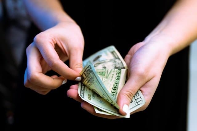 TabaPay capta US$ 155 milhões e expande para o setor bancário com aquisição de banco