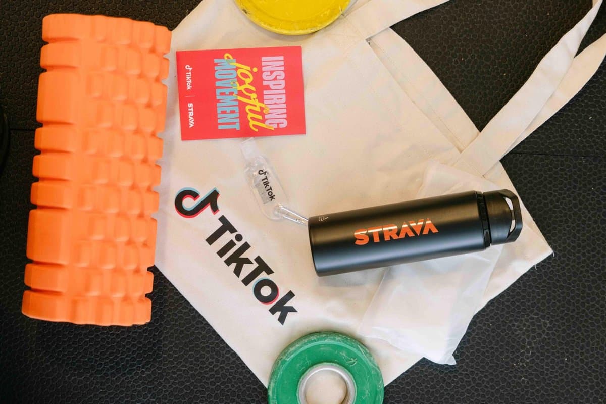 TikTok e Strava se unem para levar comunidades de criadores fitness do ambiente online para o offline
